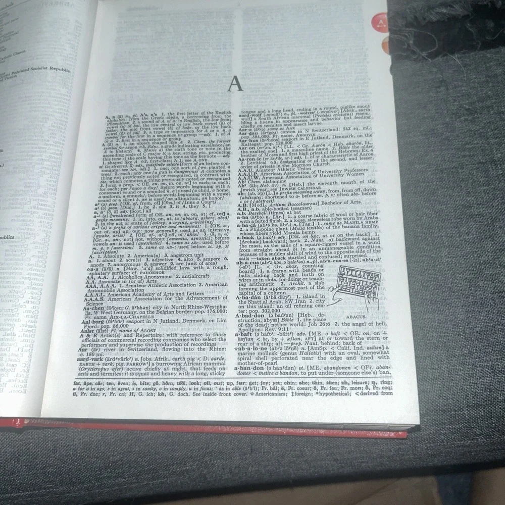 Vintage Webster's New World Dictionary Second College Edition Simon Schuster